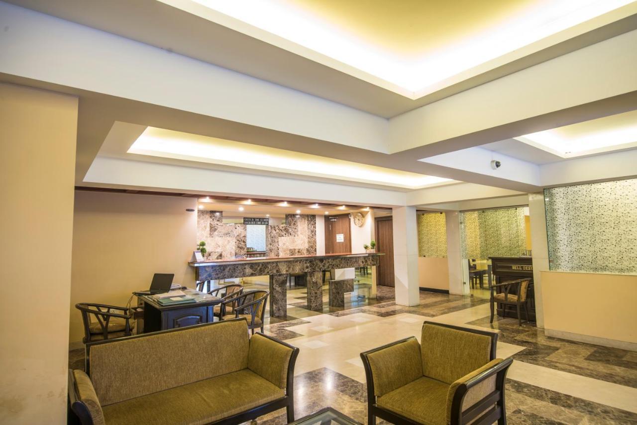 Palette Hotel Nisarga By Sunday Bhopal Exterior photo