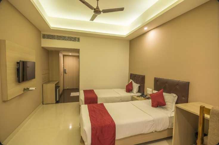 Palette Hotel Nisarga By Sunday Bhopal Exterior photo