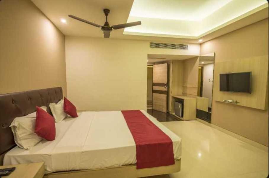 Palette Hotel Nisarga By Sunday Bhopal Exterior photo